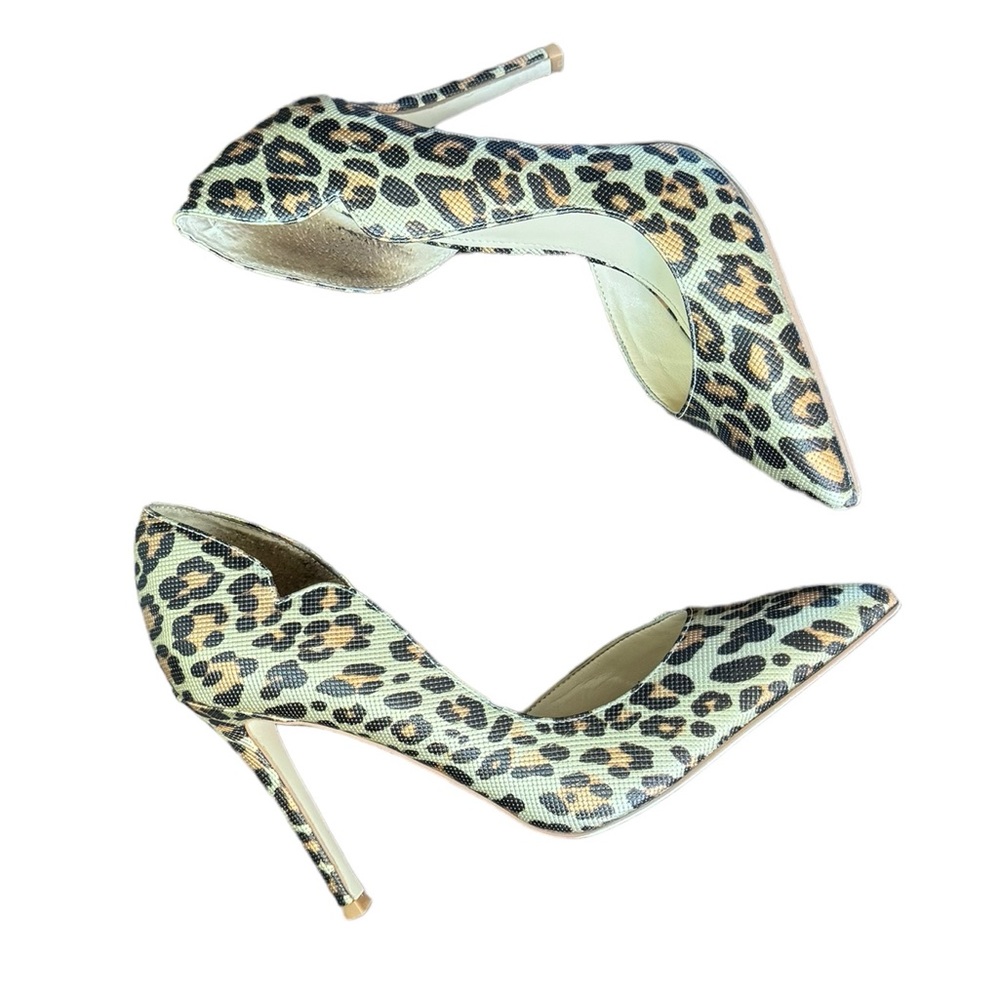 Guess Caldi Pointed Toe Animal Print Heel Size 8.5